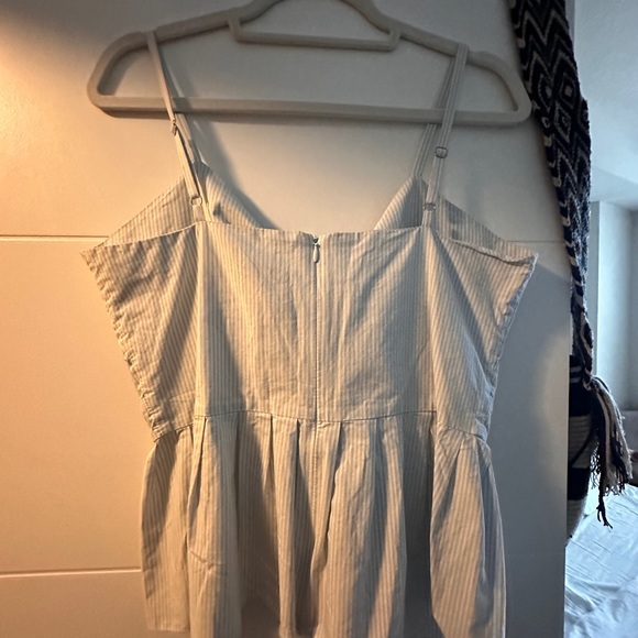 Top - Picture 2 of 2